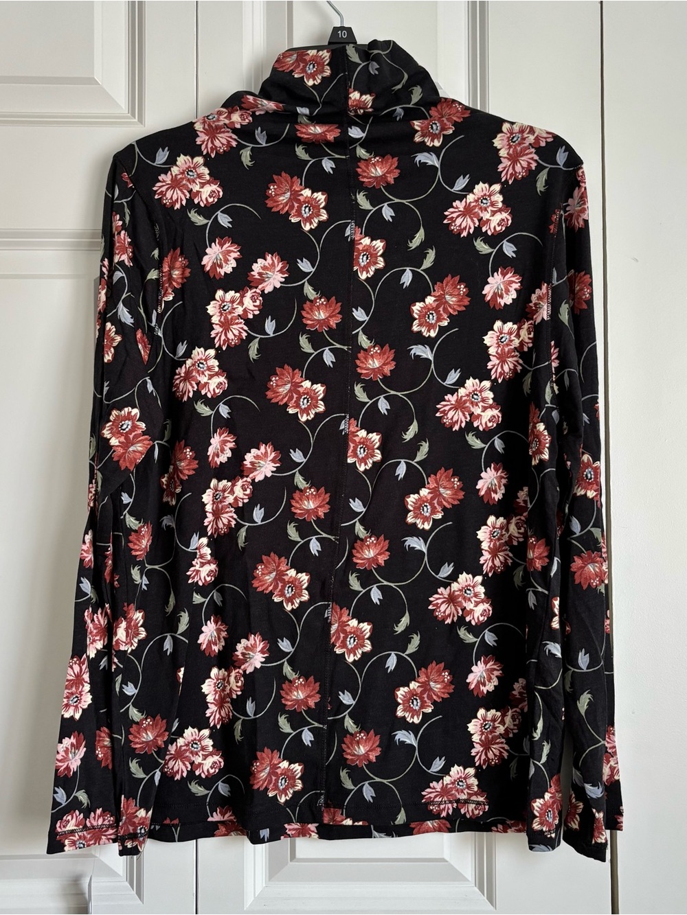 Architect Black Long-Sleeve Collared Top with Red & Pink Floral Print - Picture 4 of 6
